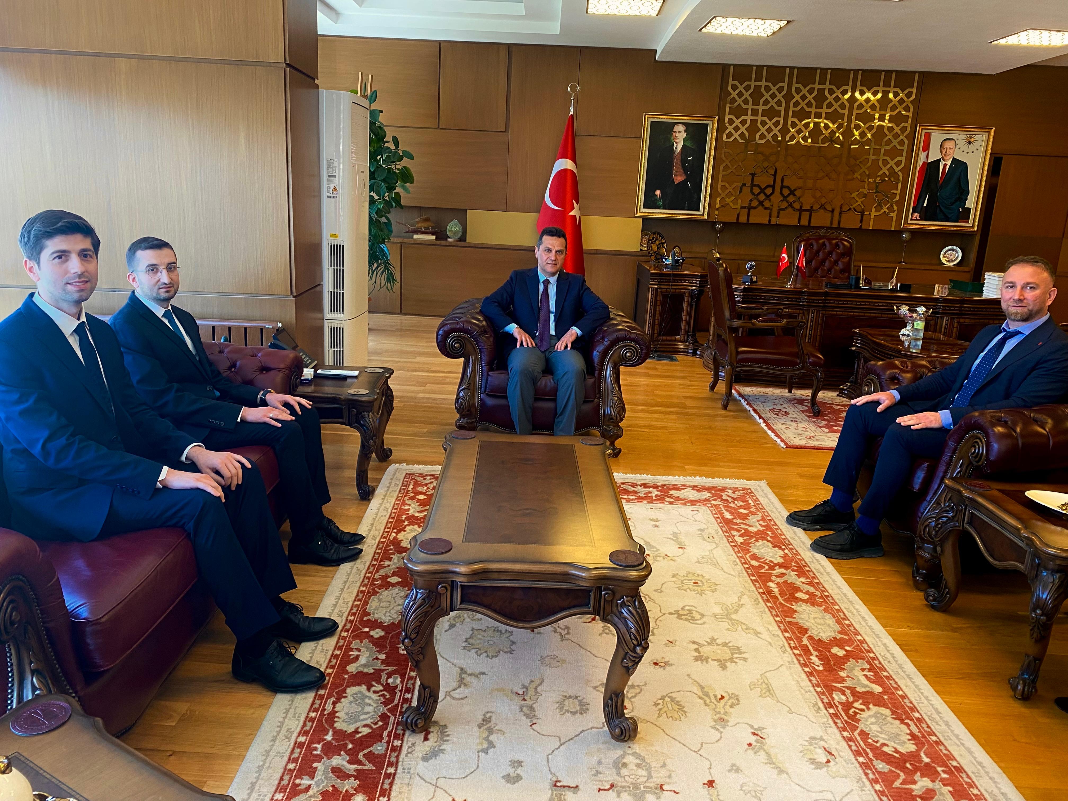 Çatalzeytin MYO Yönetiminden Rektörümüz Prof. Dr. Ahmet Hamdi Topal’a Ziyaret 