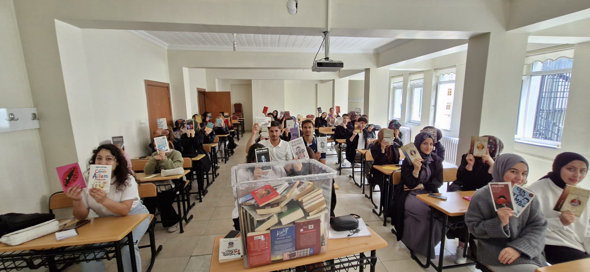 ''Okulumuza Bir Kitapta Senden Olsun 