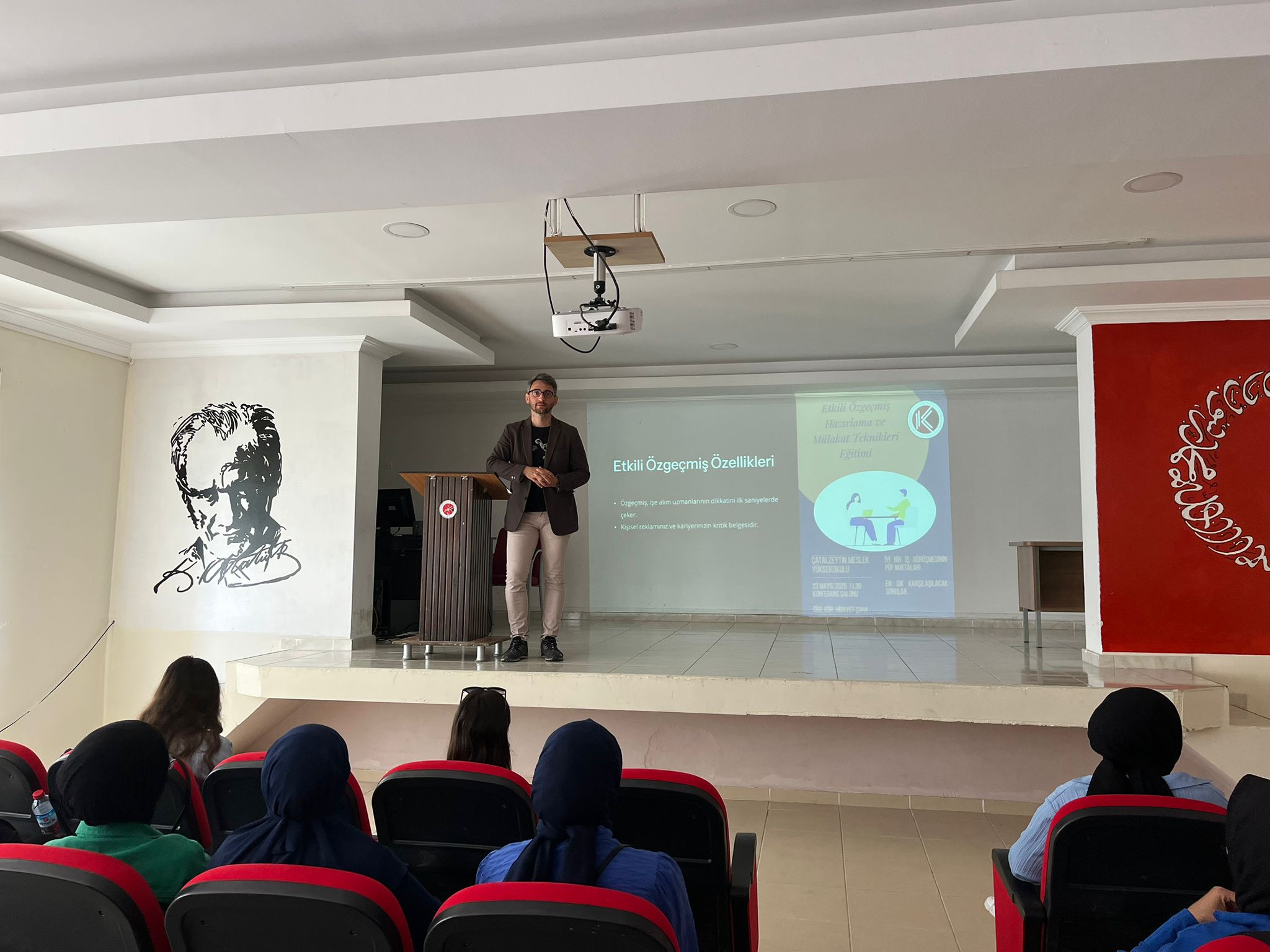 'Etkili Öz Geçmiş Hazırlama ve Mülakat Teknikleri' Eğitimi